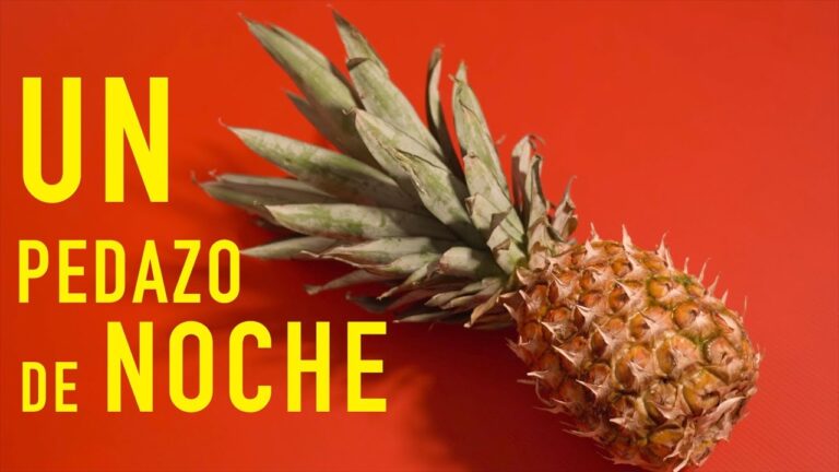 es bueno cenar piña por la noche