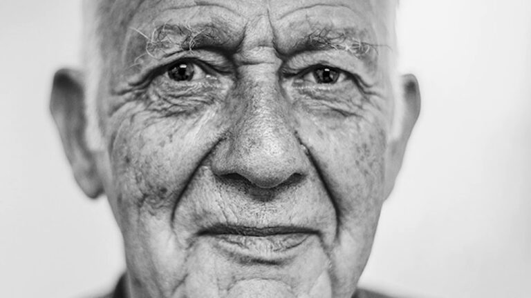 insuficiencia renal mayores 80 años